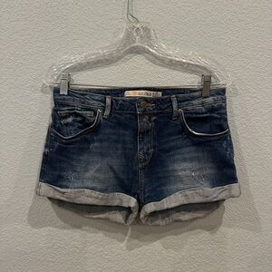 Zara Women's Blue Denim Shorts 6 - Stretchy